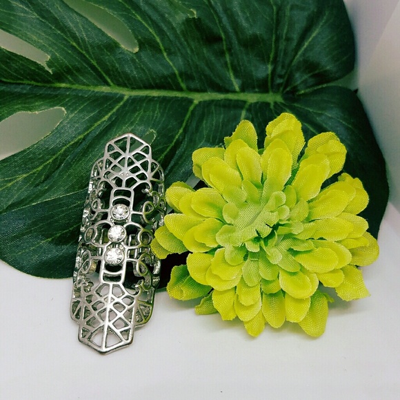 Ring - Picture 2 of 4